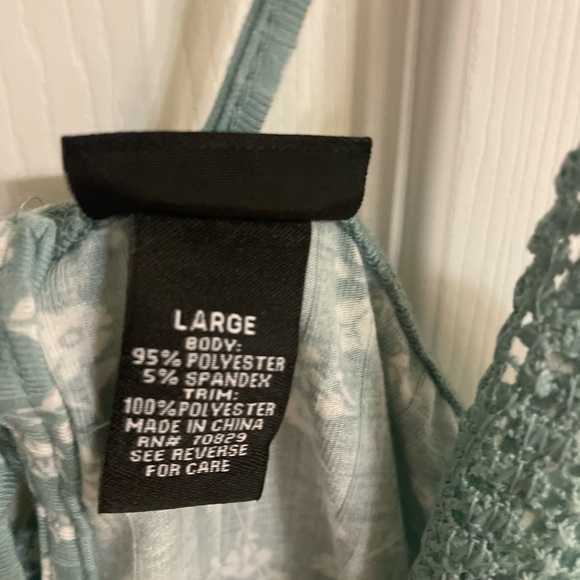 Green bodysuit - Picture 3 of 3